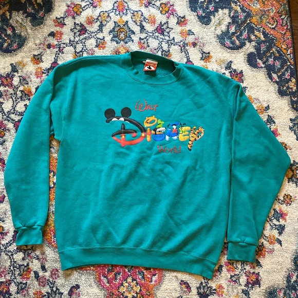 VINTAGE WALT DISNEY WORLD SWEATSHIRT - Picture 2 of 5